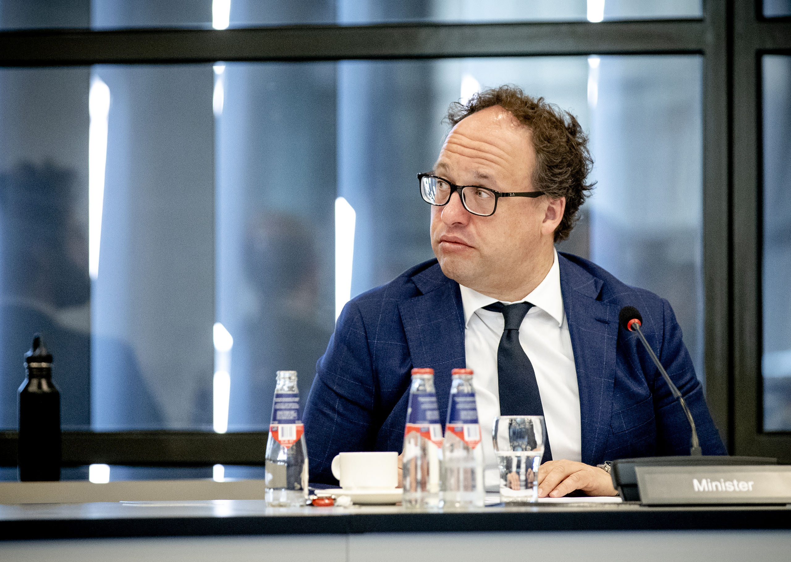 Minister Wouter Koolmees van Sociale Zaken en Werkgelegenheid tijdens het wetgevingsoverleg in de Tweede Kamer over het noodpakket banen en economie tijdens de coronacrisis.