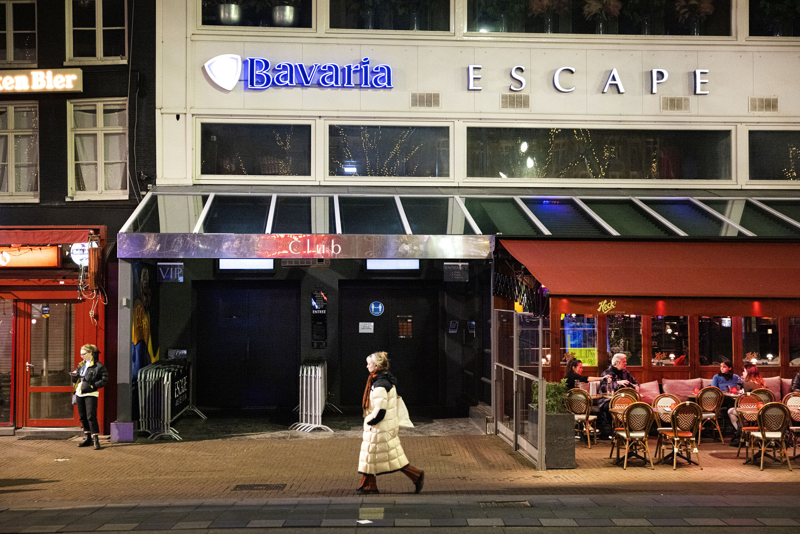 AMSTERDAM - Exterieur van Escape. De club is een van de deelnemende clubs die de deuren opengooit als protest tegen de geldende coronamaatregelen. Volgens de regels moet de horeca om 22.00 uur sluiten en is een zitplaats verplicht. ANP RAMON VAN FLYMEN
