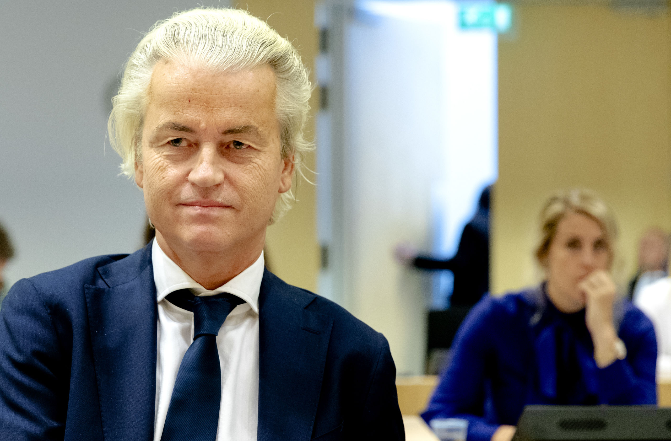 Geert Wilders voorafgaand aan de voortzetting van het hoger beroep in de strafzaak tegen de PVV-leider 