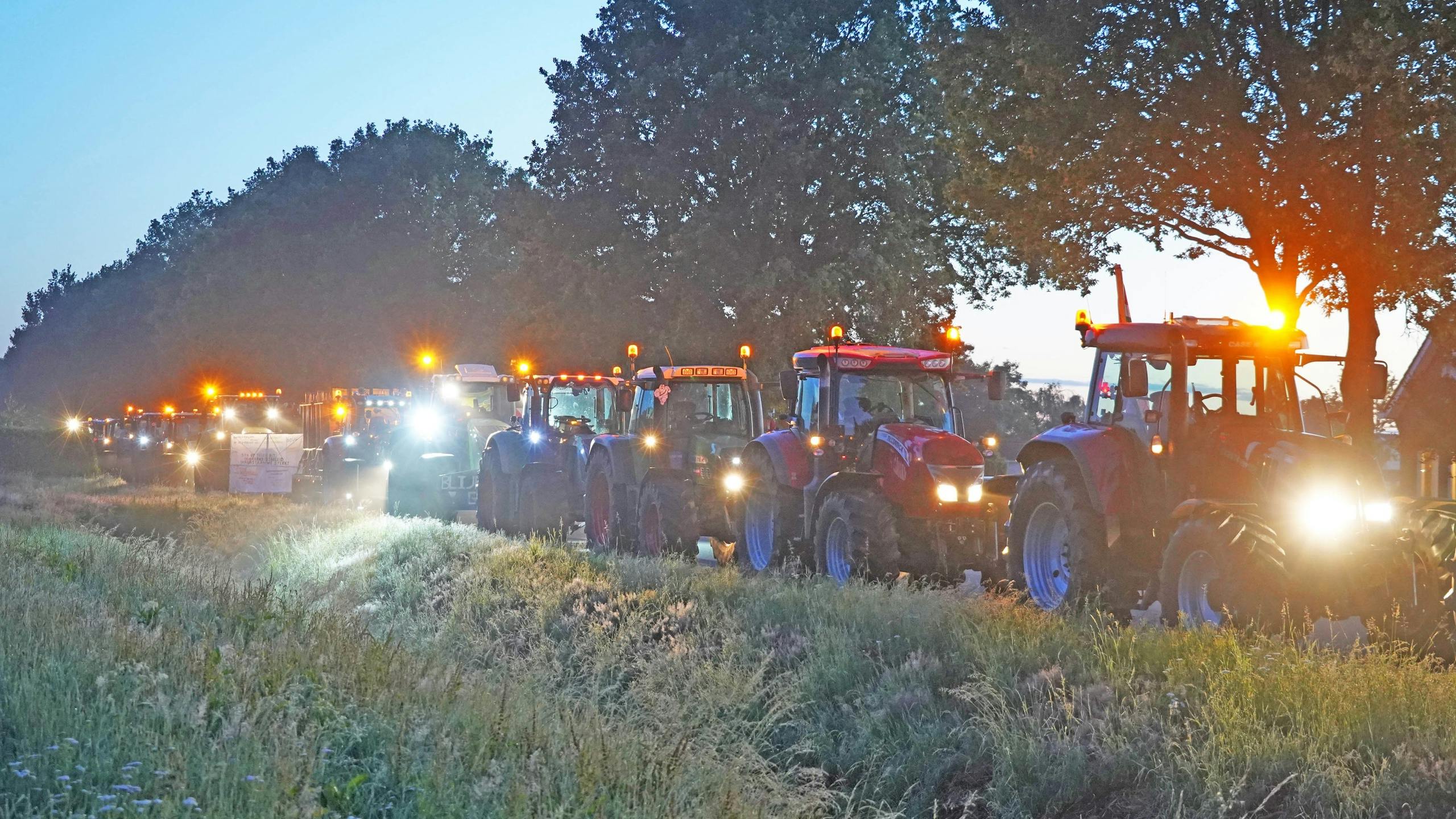 Liveblog | Gemeente verwacht duizend boeren bij protest Groningen Airport