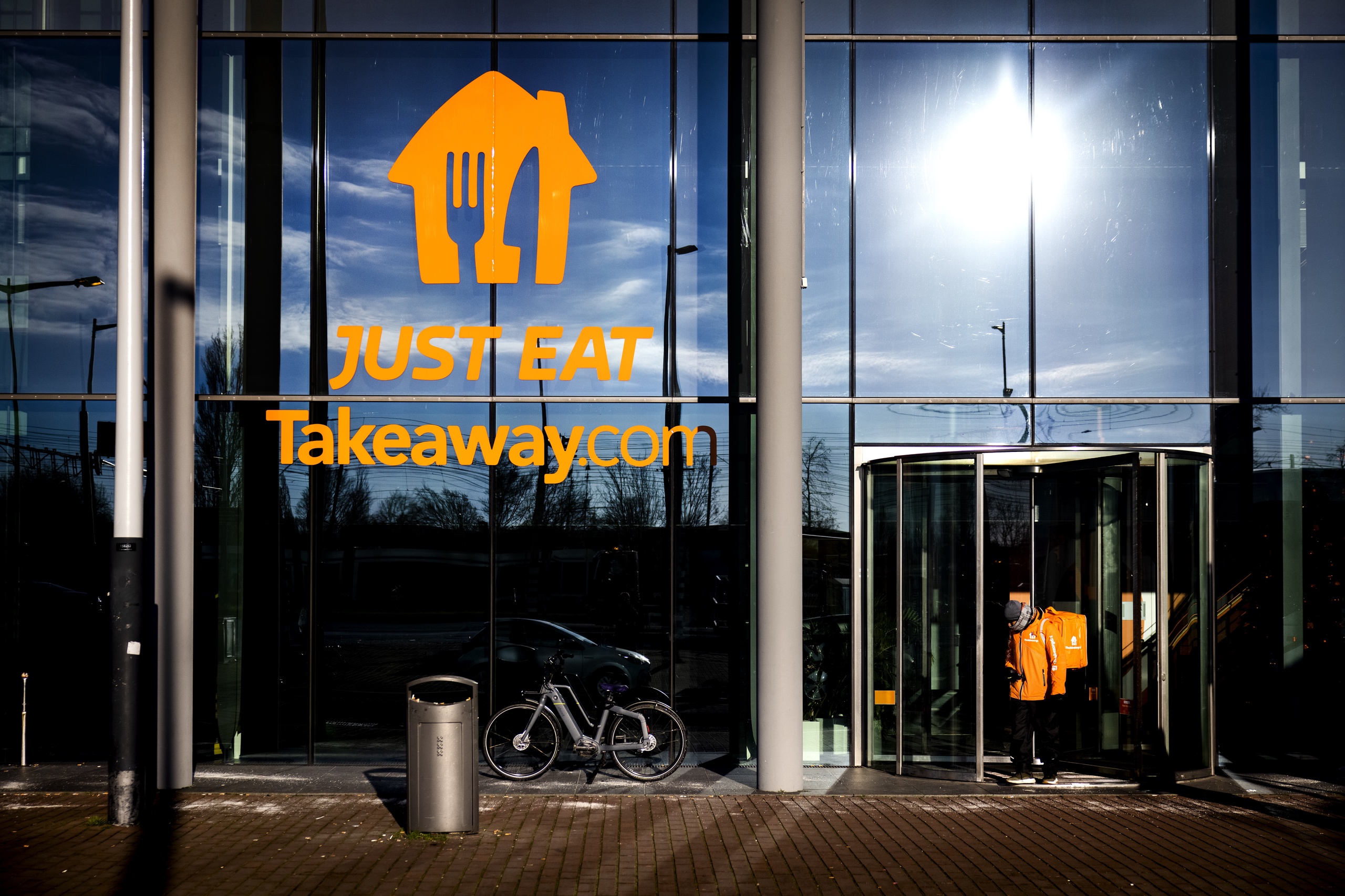 Just eat Takeaway has bought back shares for 150 million euros