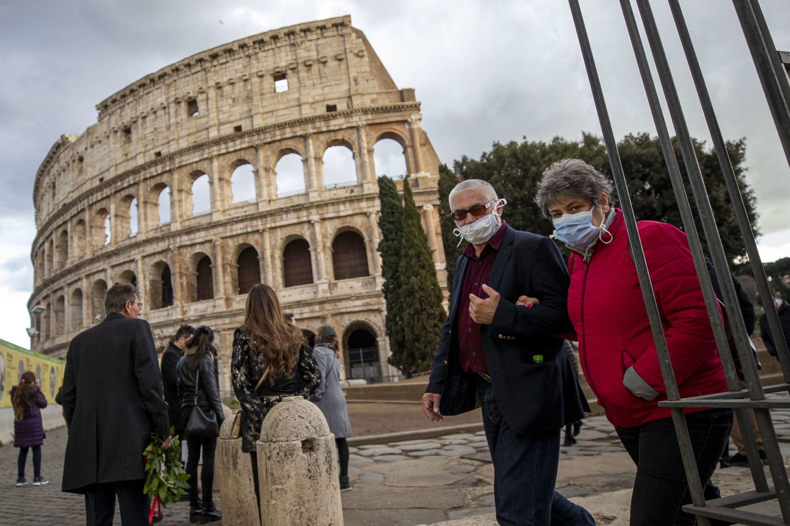 Ook rond het Colosseum in Rome is men liever voorzichtig