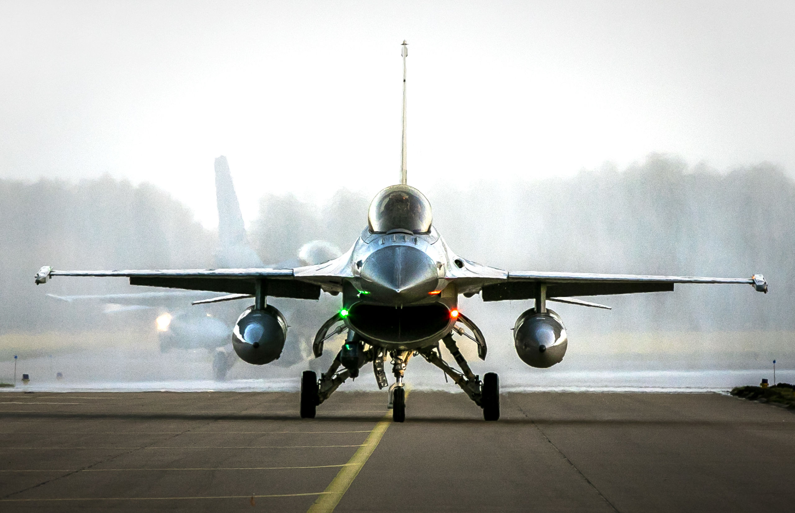 Hennis informeerde Kamer verkeerd over aanval Nederlandse F-16's Irak 