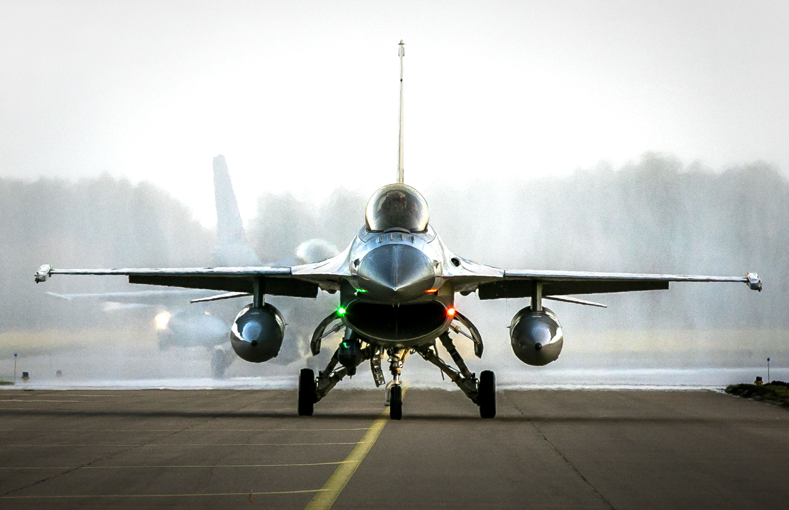 Hennis informeerde Kamer verkeerd over aanval Nederlandse F-16's Irak