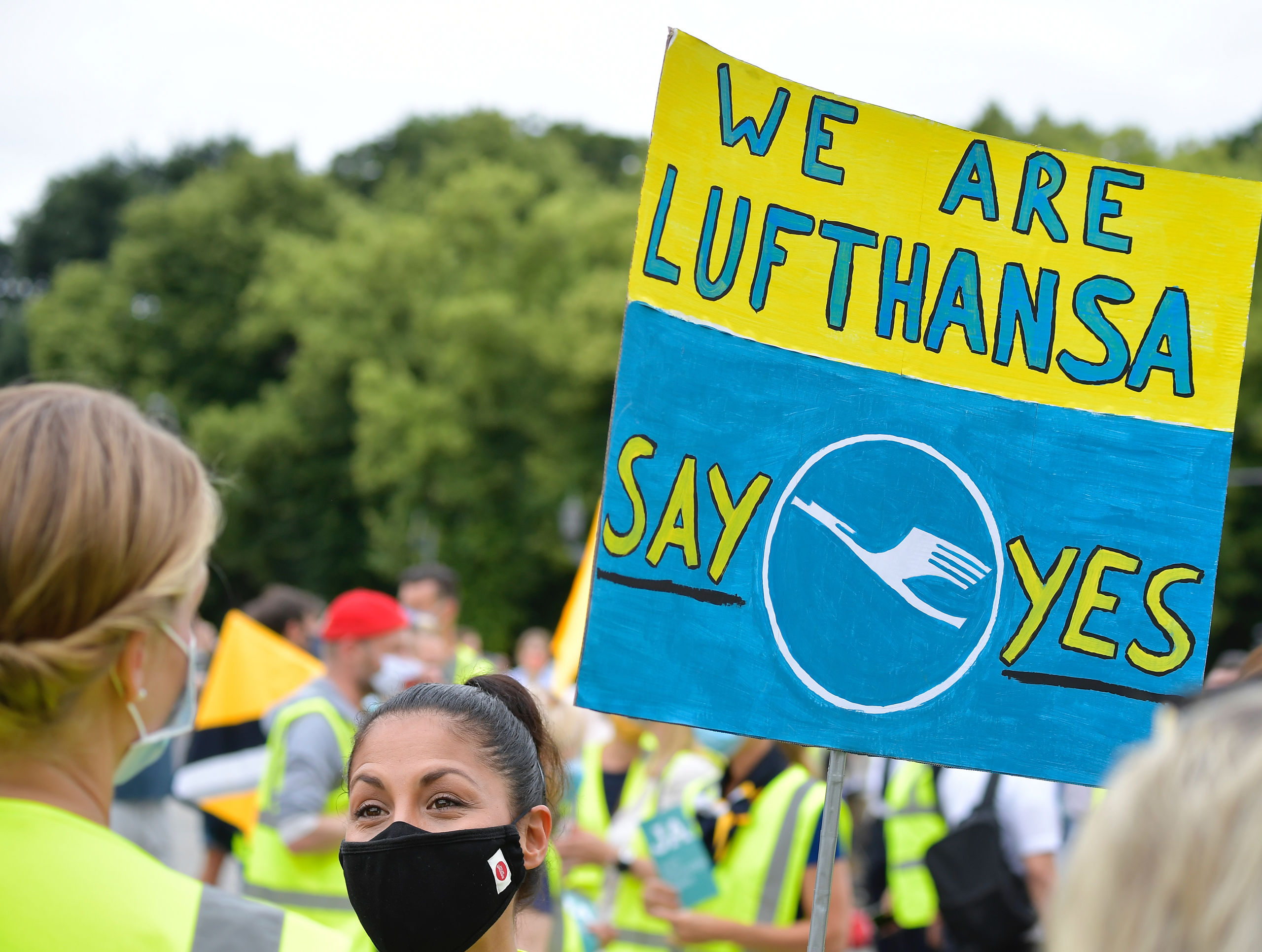 Werknemers van Lufthansa demonstreren in Berlijn