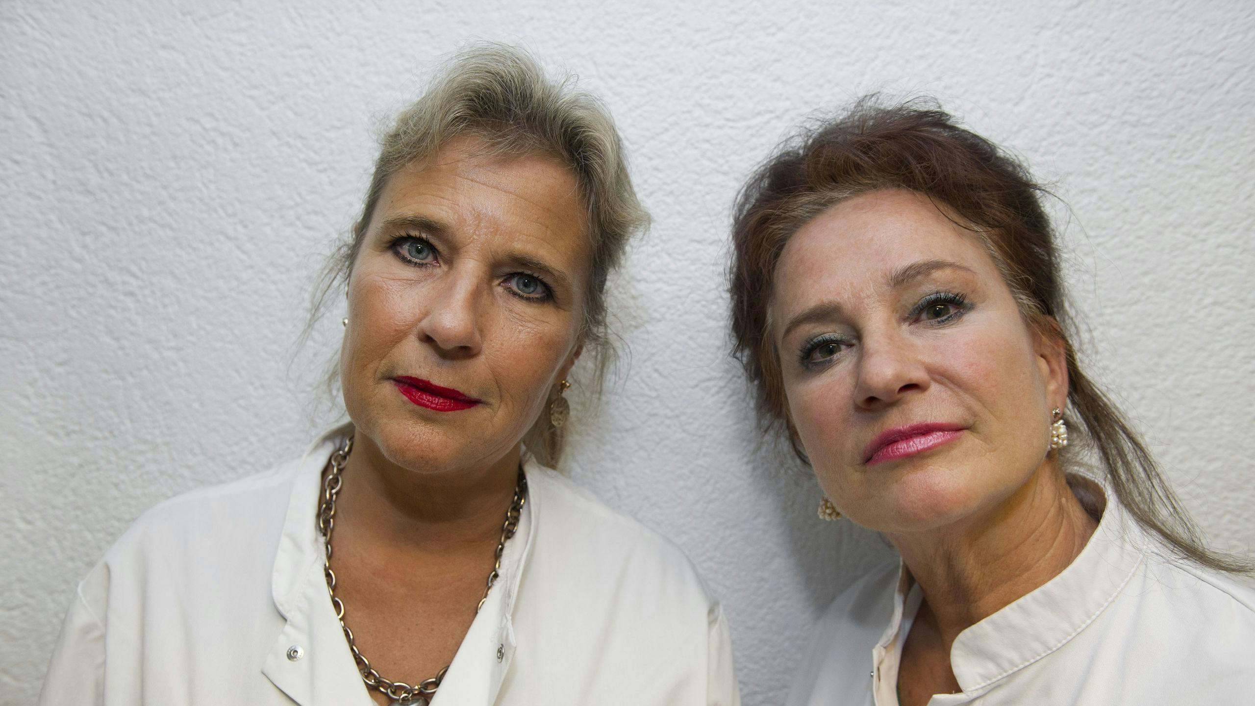 Longartsen Wanda de Kanter (R) en Pauline Dekker 