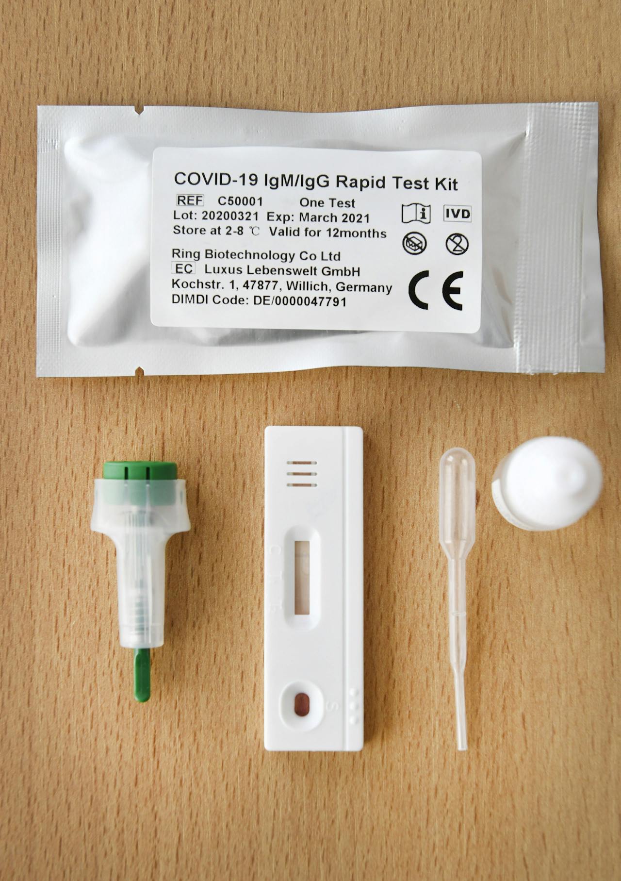 Een COVID-19 sneltest bij World Health Laboratories.