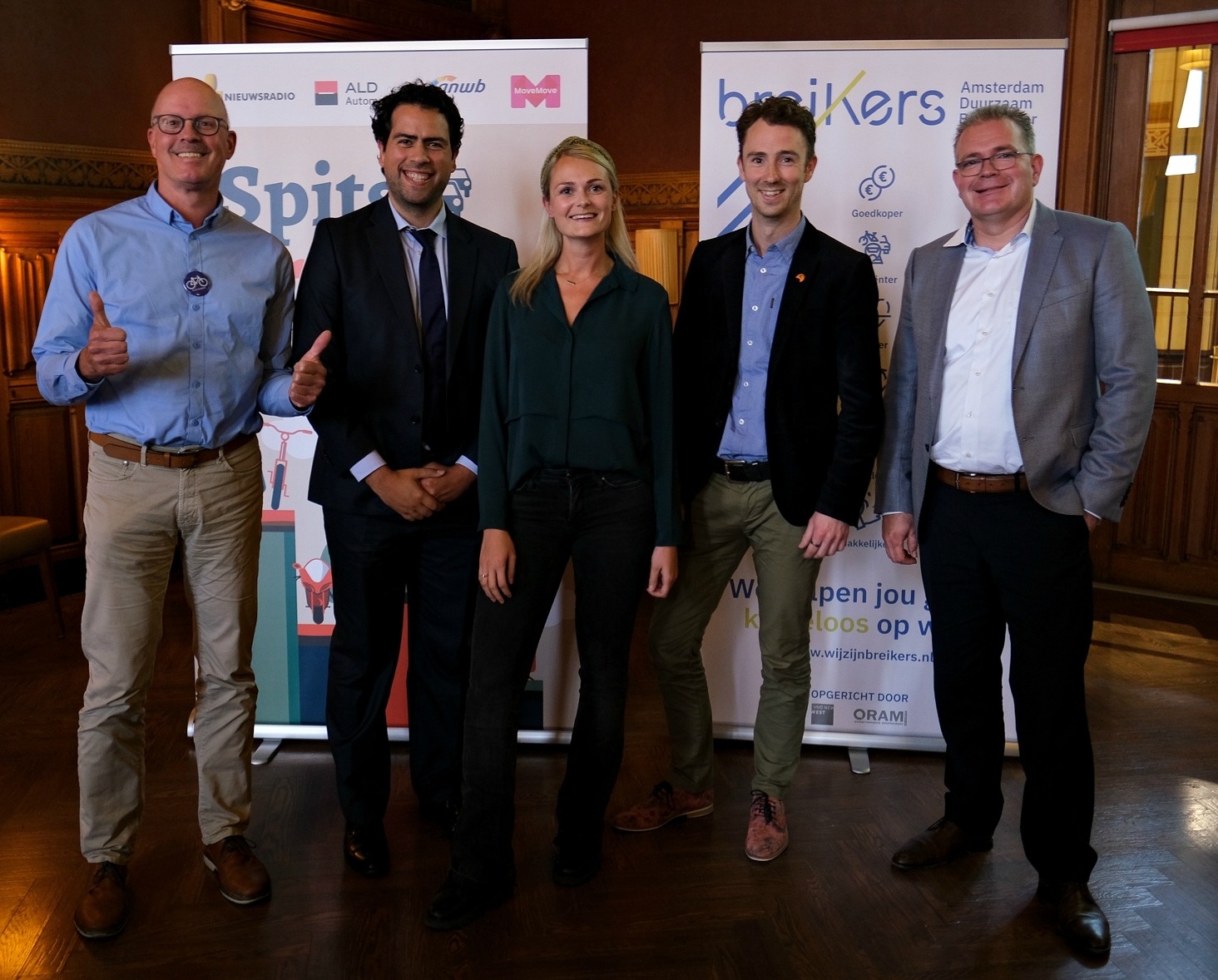 V.l.n.r. Gerrit van der Kolk (Medisch Spectrum Twente), Josy Soussan (Funding Circle), Willemijn van Loenen (True Legends), Yoeri Schenau (Arcadis) en Thijs van Loon (Vodafone/Ziggo)