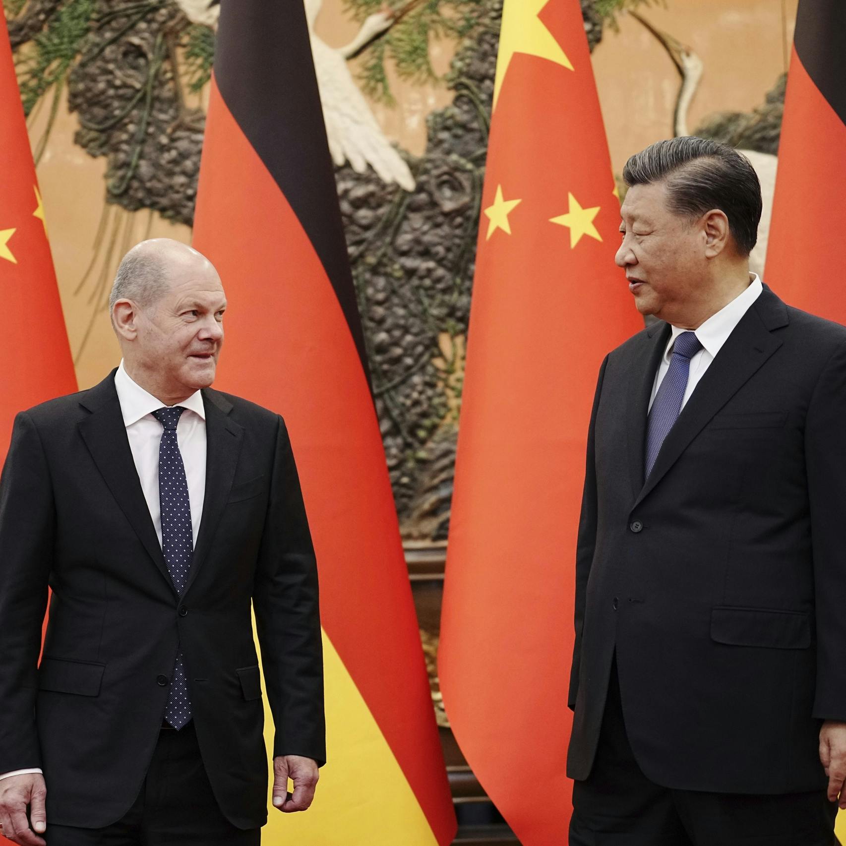 'China bereidt confrontatie voor; wantrouwen niet goed'