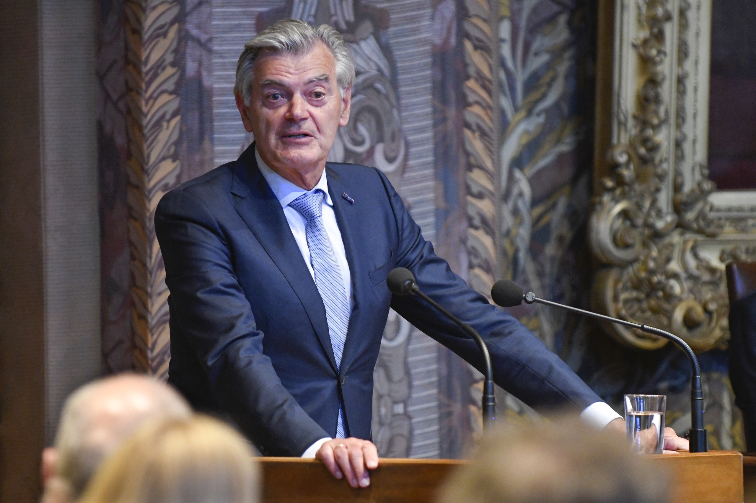 Eerste Kamerlid Martin van Rooijen (50PLUS) kreeg een meerderheid voor zijn voorstel om die regeling vanaf 1 juli weer te verhogen naar het oude bedrag. 