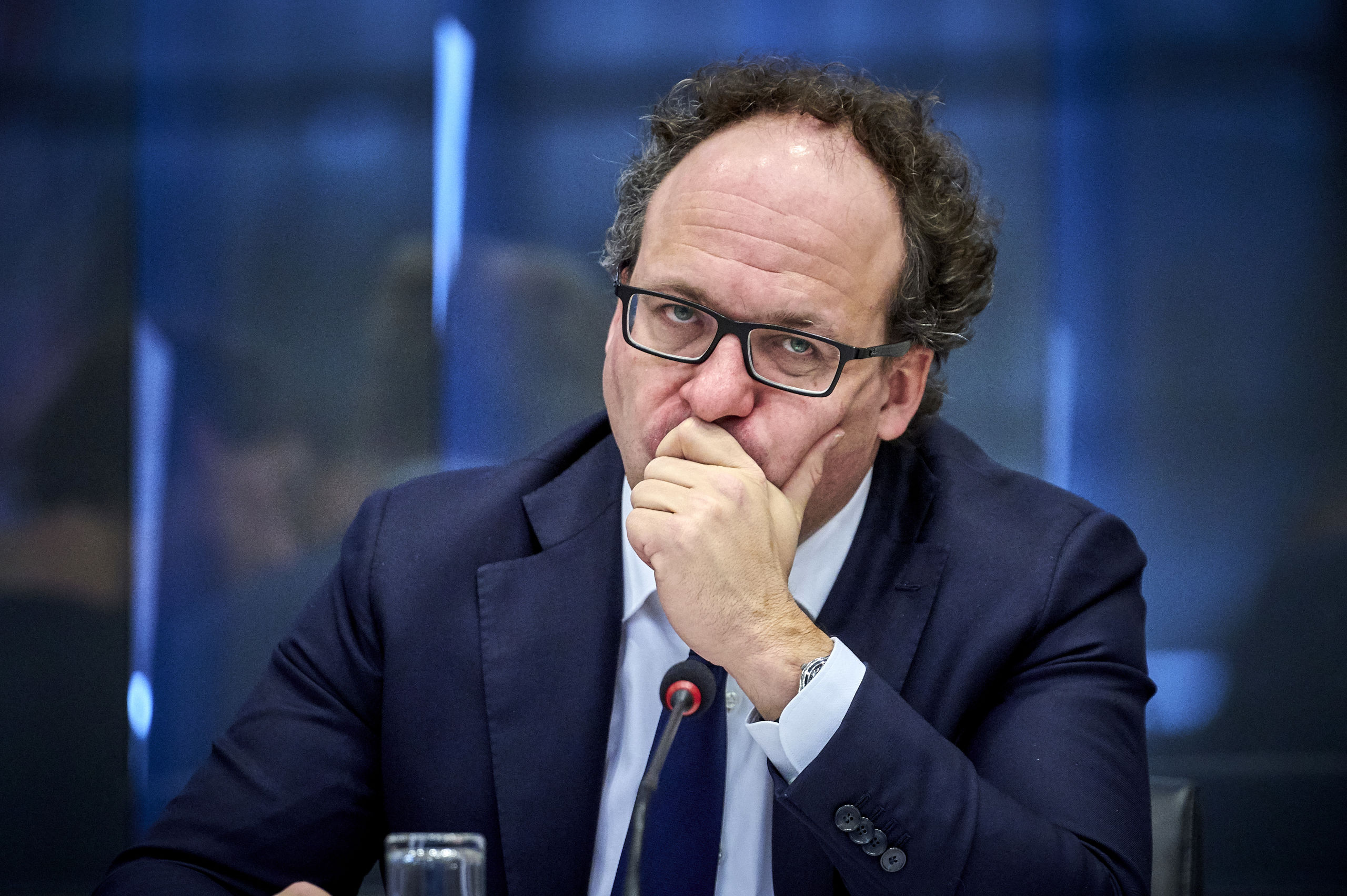 Minister Wouter Koolmees van Sociale Zaken en Werkgelegenheid (D66) tijdens het algemeen overleg in de Tweede Kamer over onnodige pensioenkortingen.