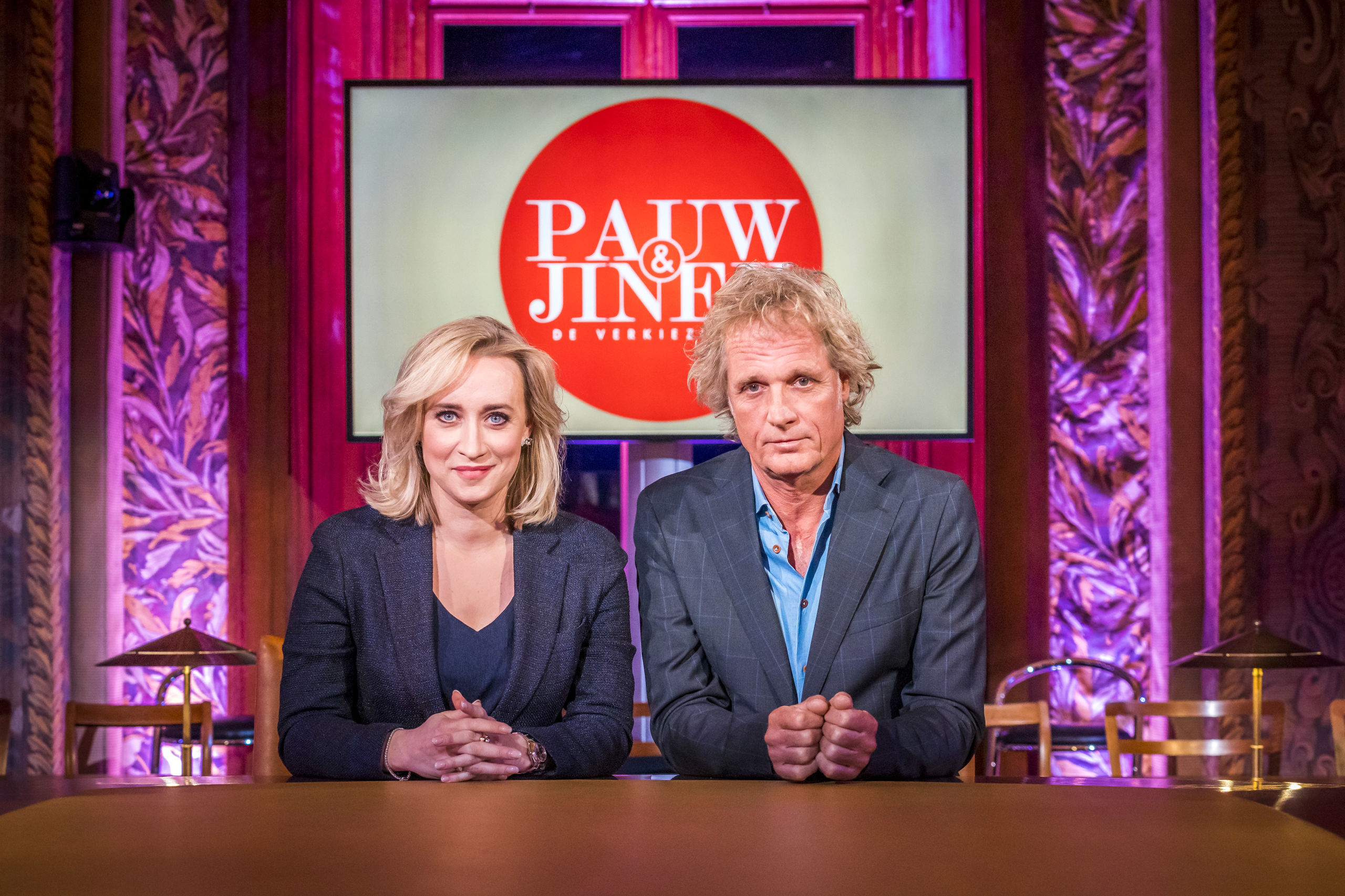 Jeroen Pauw en Eva Jinek voorafgaand aan de eerste uitzending van 'Pauw & Jinek: De Verkiezingen'. Het programma van BNNVARA en KRO-NCRV trekt in aanloop naar de verkiezingen zeven dagen door het land.