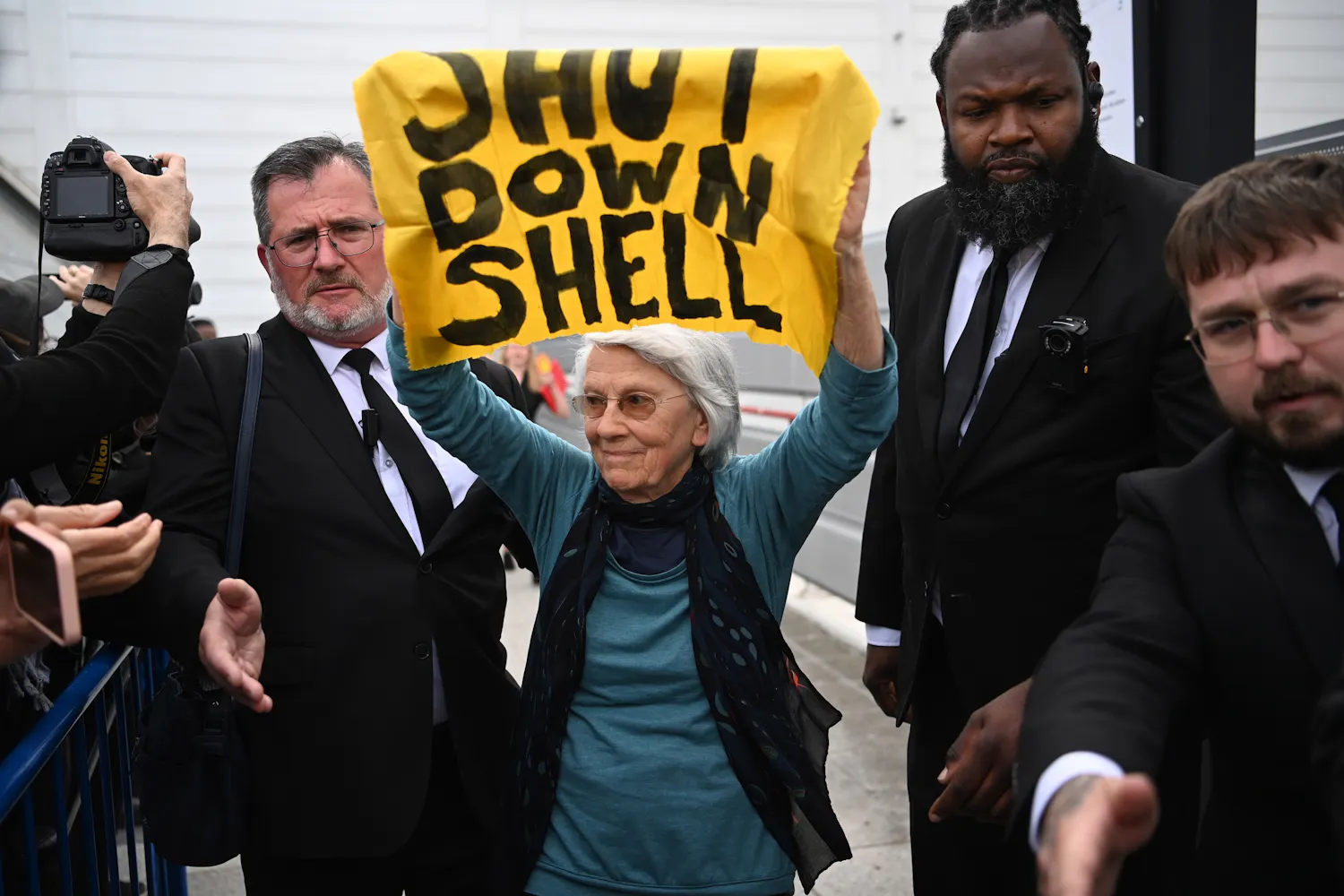 Shell gaat aandeelhouders beter belonen met oog op beurskoers | BNR ...