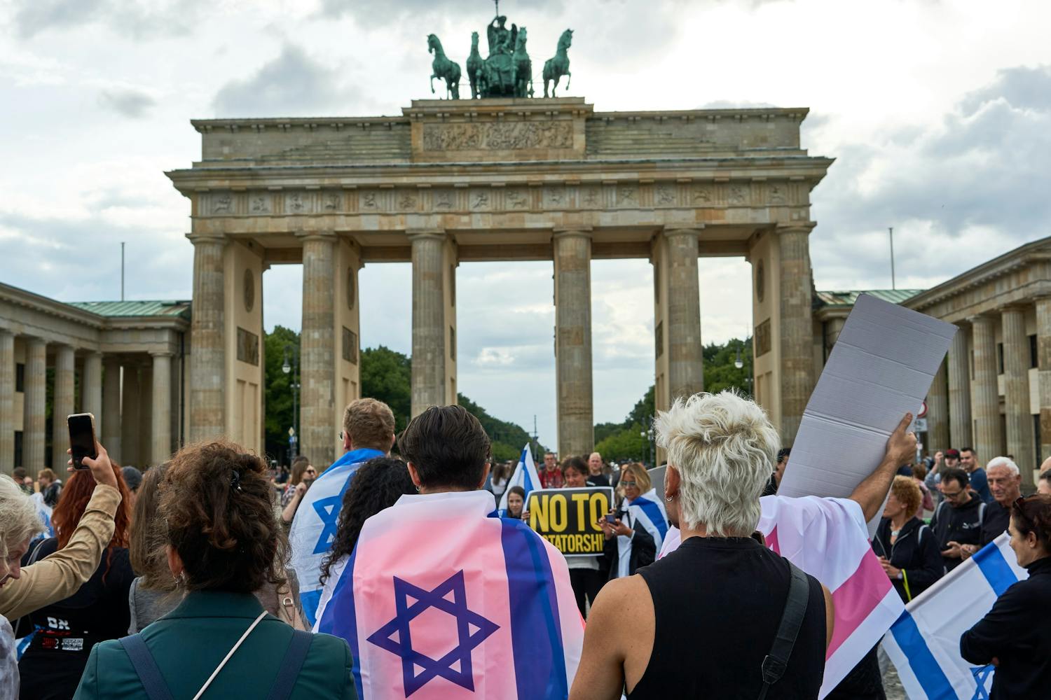 Sympathien mit der Hamas seien in Deutschland „strikt verboten“.