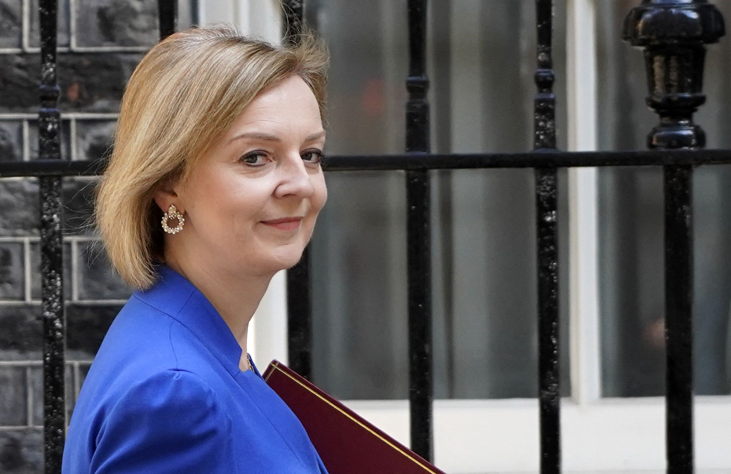 Britse Buitenlandminister Liz Truss komt aan op Downingstreet 10 