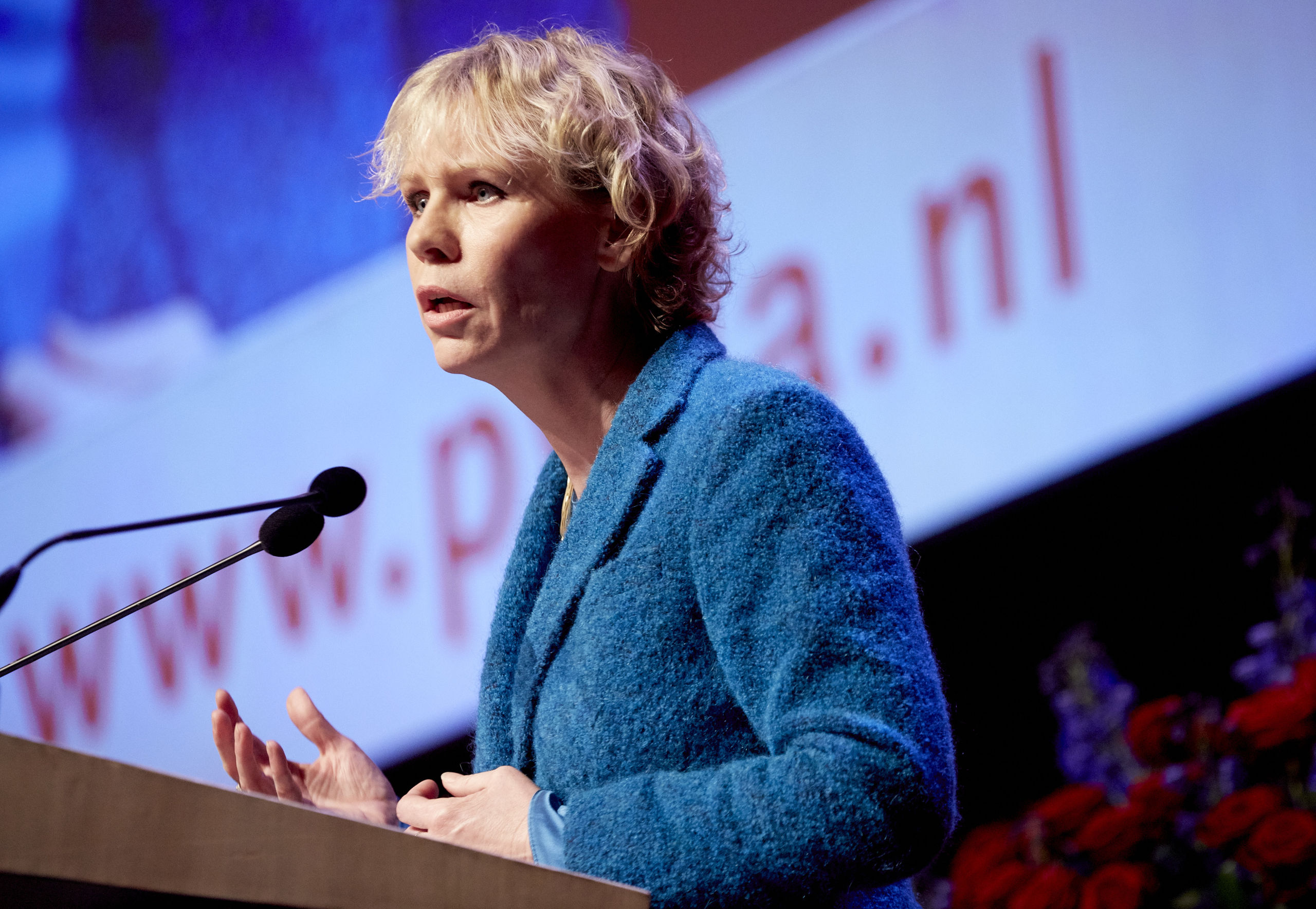 2015-01-18 17:19:00 UTRECHT - Eerste Kamervoorzitter Marleen Barth houdt een toespraak op de tweede dag van het congres van de PvdA. ANP MARTIJN BEEKMAN