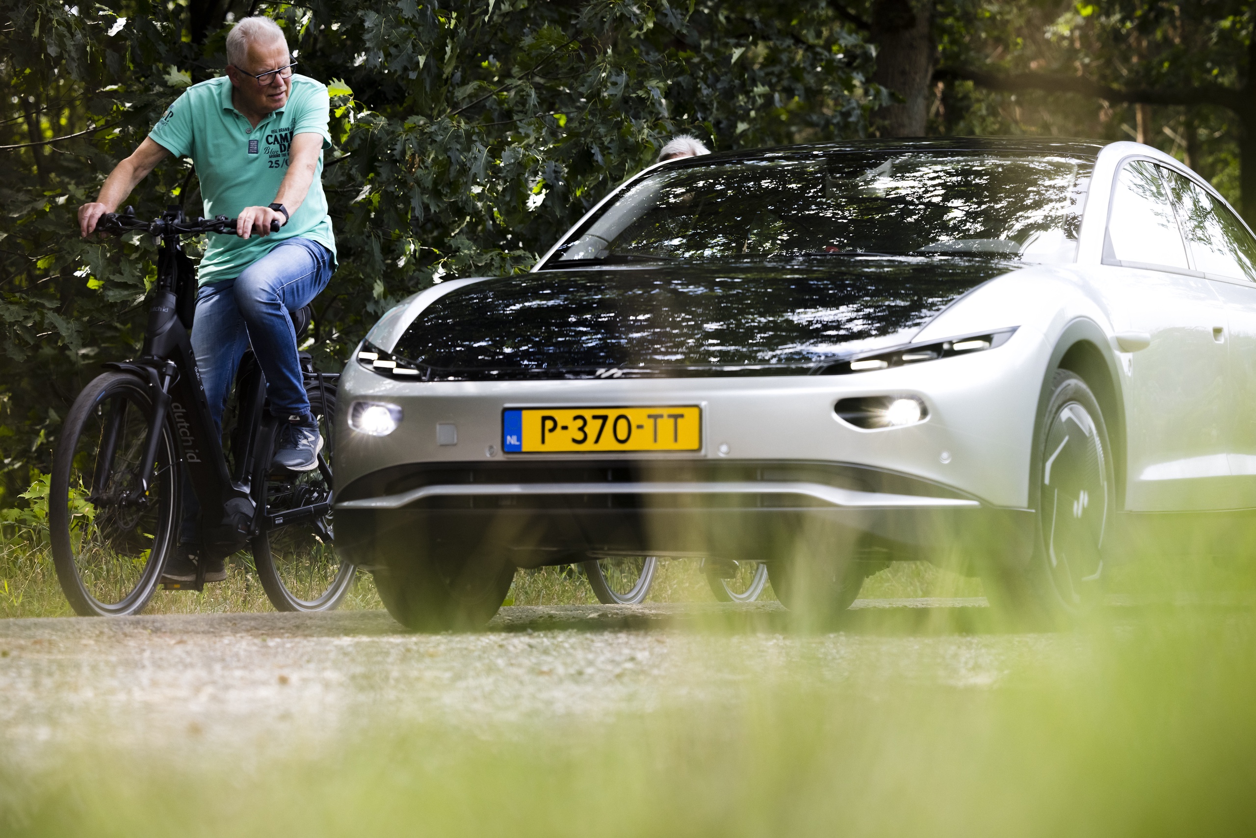 De Lightyear One, een elektrische auto met geintegreerde zonnepanelen. De productie van de Nederlandse auto op zonne-energie gaat volgens de planning in de herfst van start.