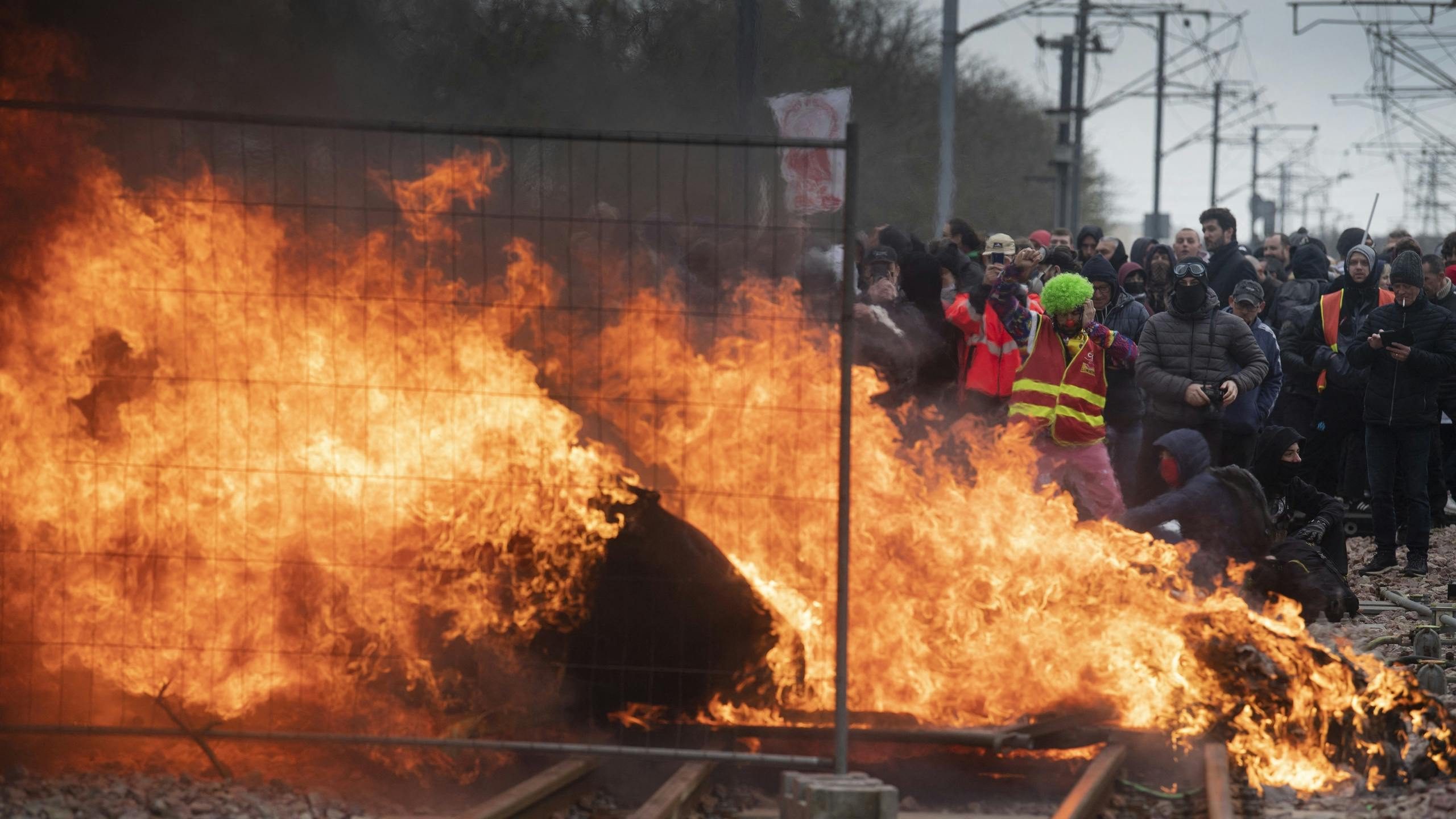 Toenemende protesten in Frankrijk, 13.000 agenten ingezet