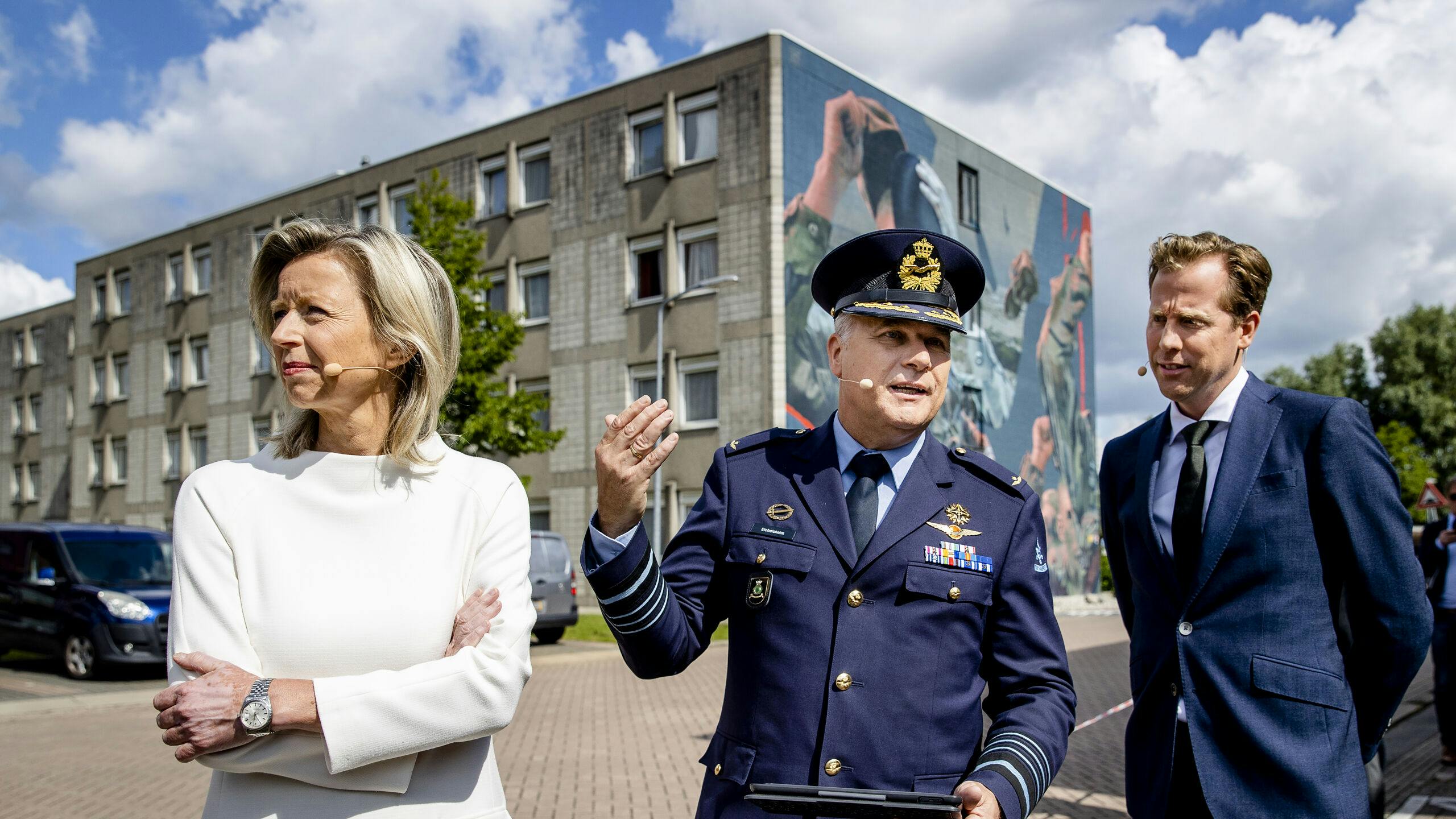 Minister van Defensie Kajsa Ollongren, commandant der Strijdkrachten generaal Onno Eichelsheim en staatssecretaris van Defensie Christophe van der Maat. 