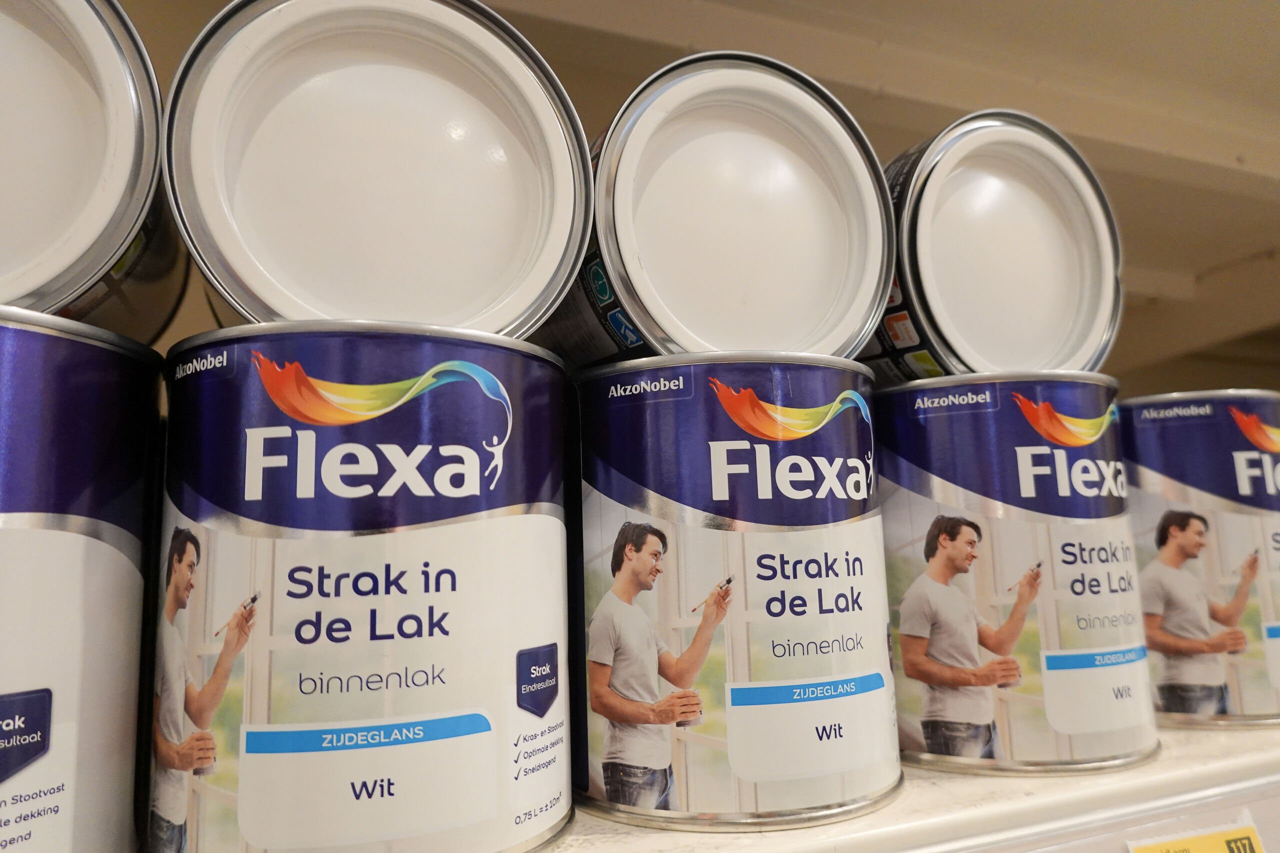 Flexa verf, een product van AkzoNobel. 
