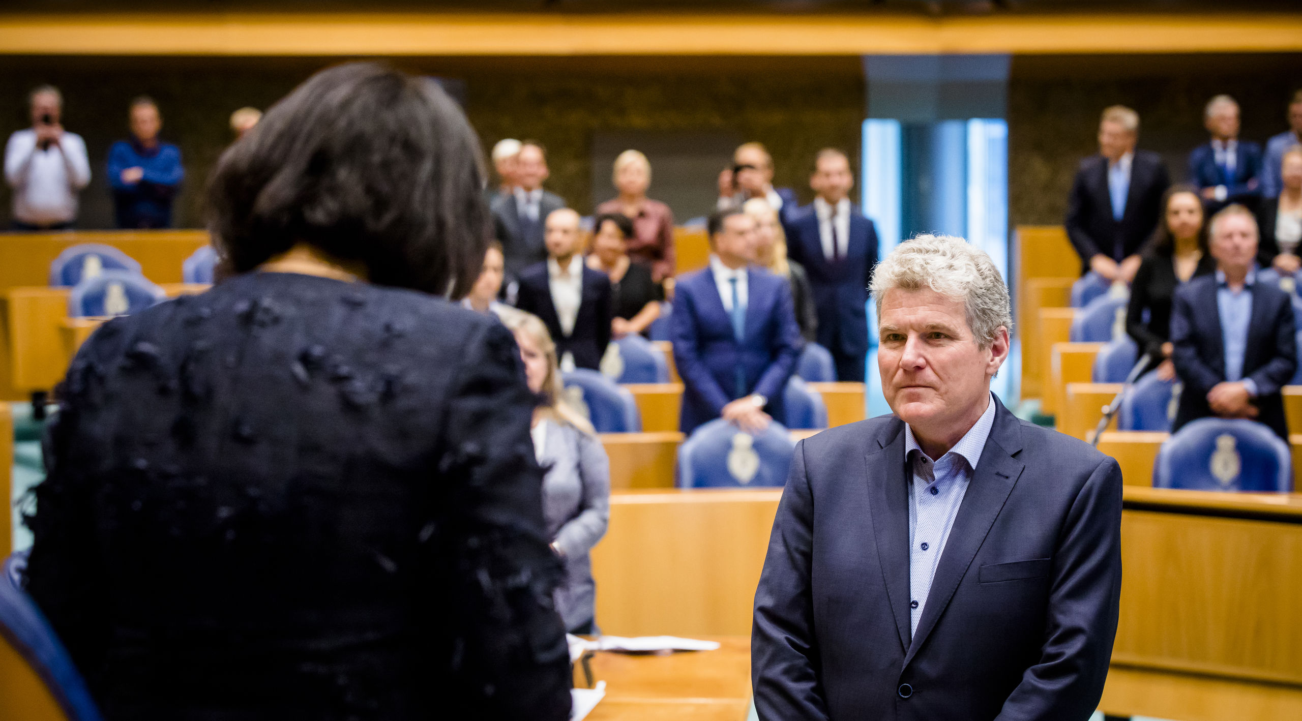 De Groningse PvdA-politicus William Moorlag wordt beëdigd als lid van de Tweede Kamer.