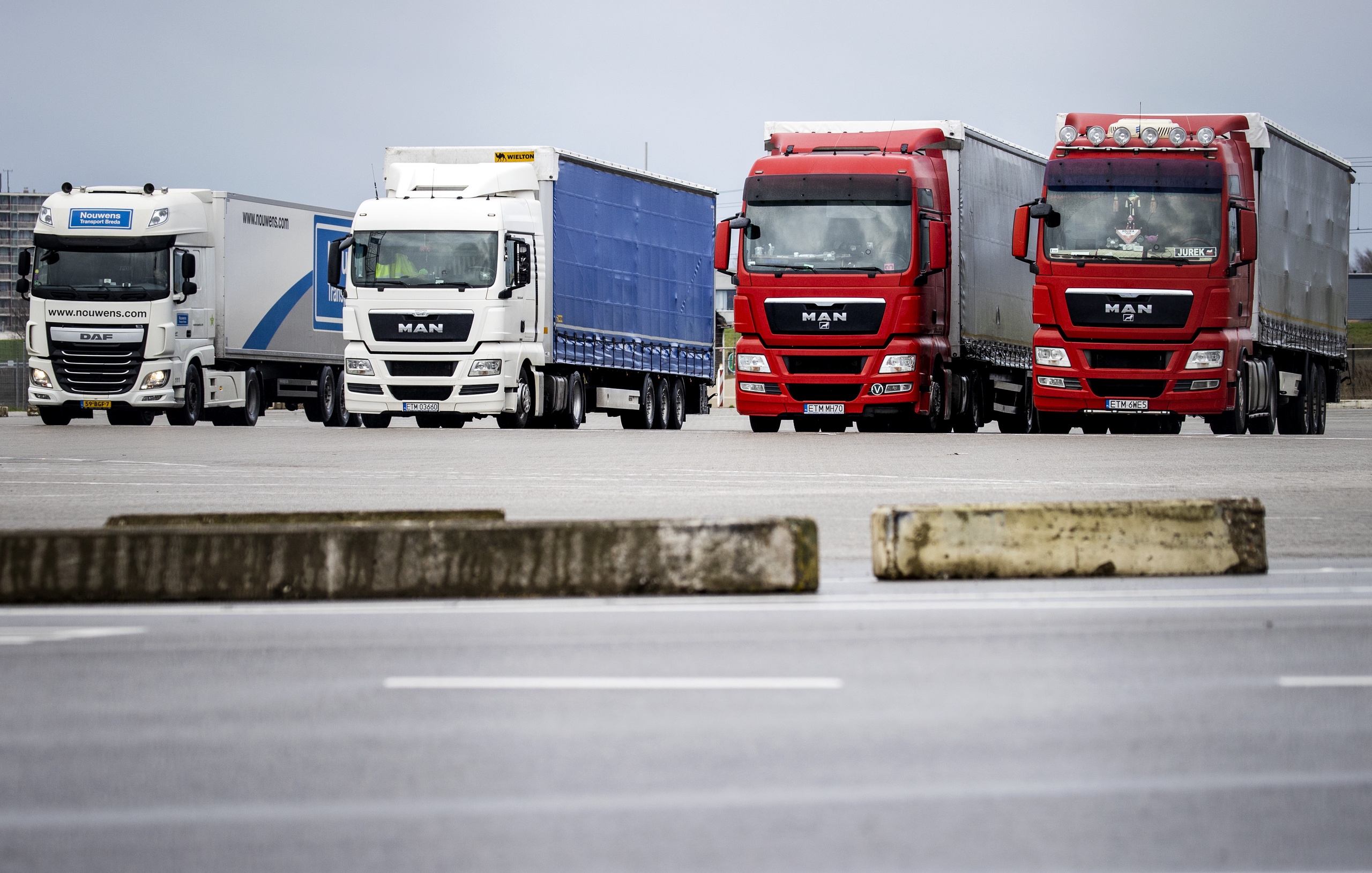 The UK is the third export destination for Dutch goods after Germany and Belgium.  Goods transit through the Netherlands to the UK has fallen sharply since Brexit.  Presumably these things were now imported directly by the British.