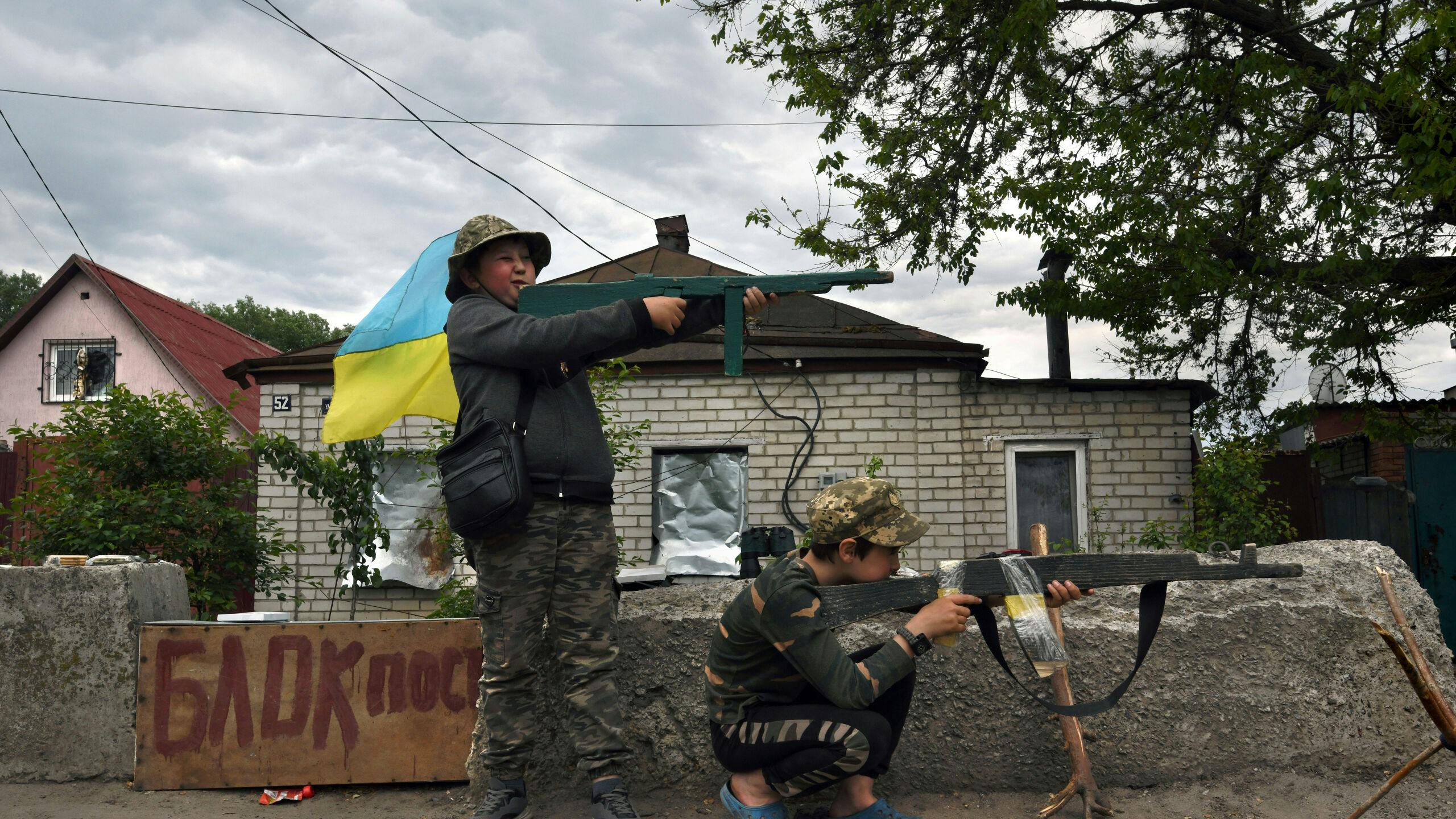 Liveblog | 8000 Oekraïners gevangen in Loehansk, meer dan 40 steden bestookt