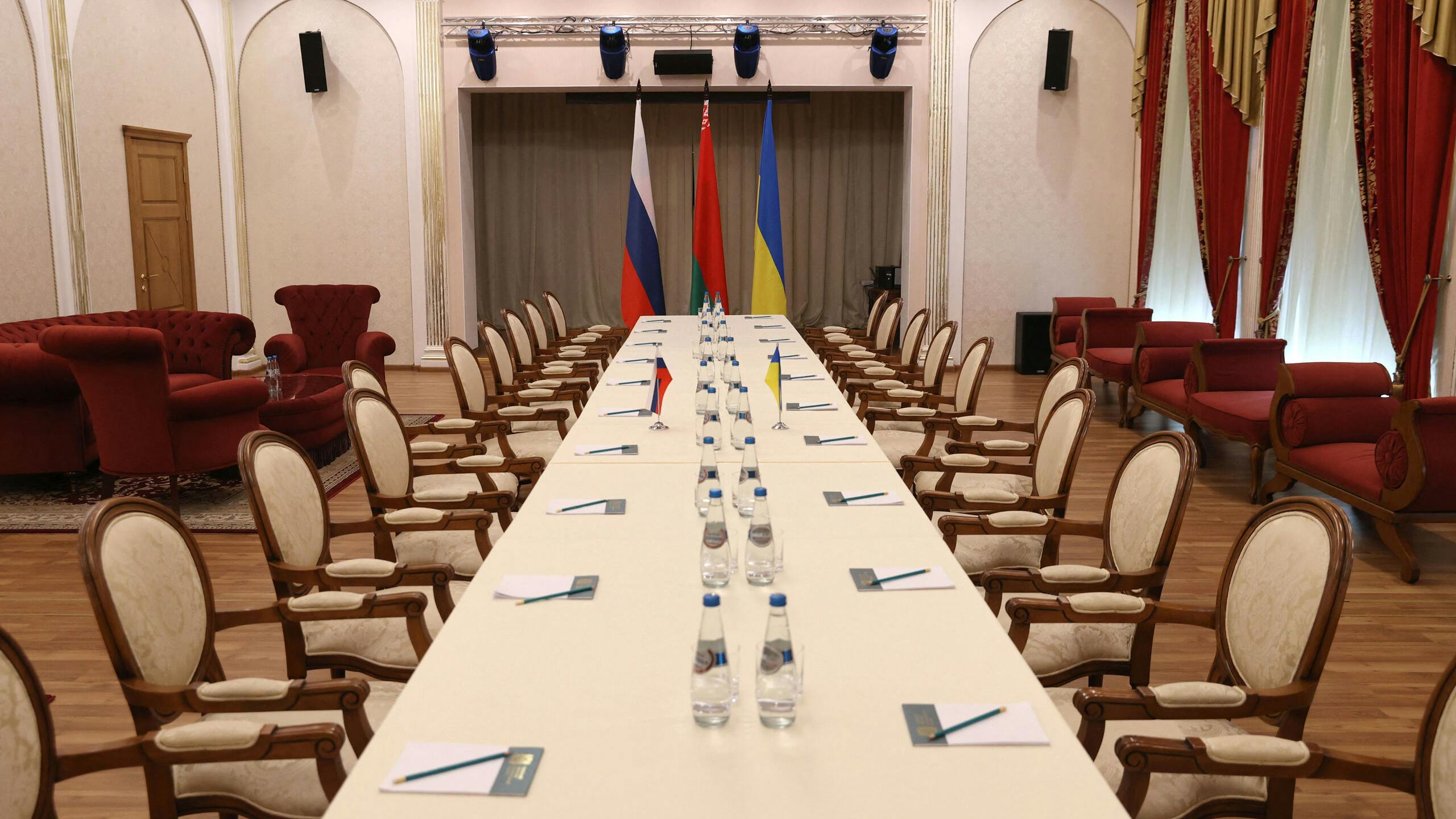 De locatie waar vandaag gesprekken plaatsvinden tussen delegaties van Oekraïne en Rusland.