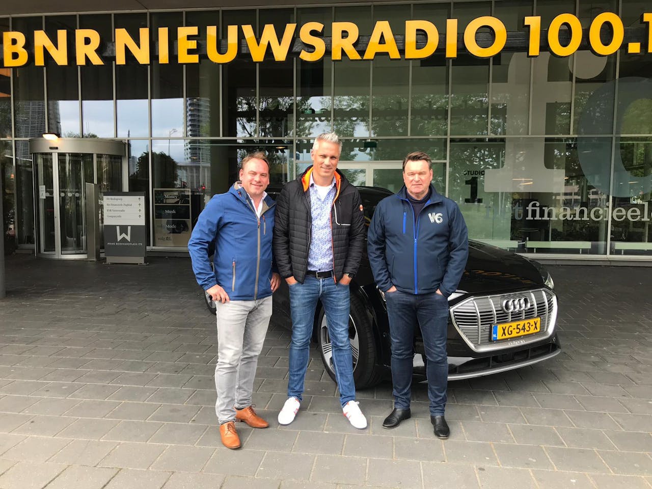 vlnr: Meindert Schut, Wouter Karssen, Bram Schot bij BNR Nieuwsradio in Amsterdam
