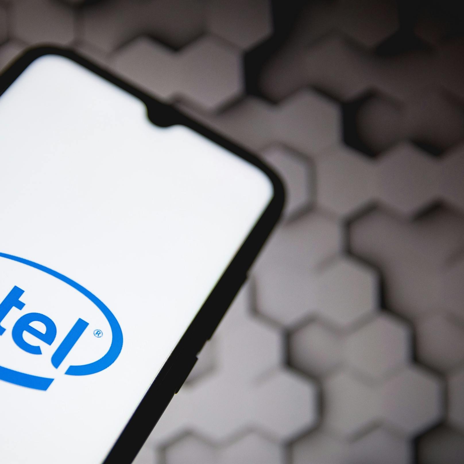 Fors lagere omzet voor chipbedrijf Intel door zwakkere vraag