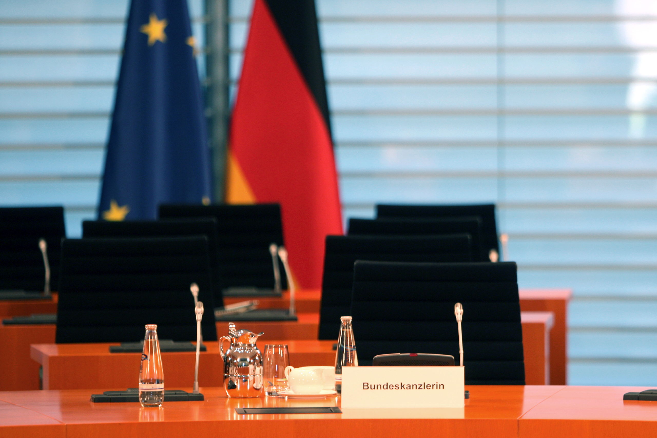 De lege stoel van Angela Merkel in de Bondsdag