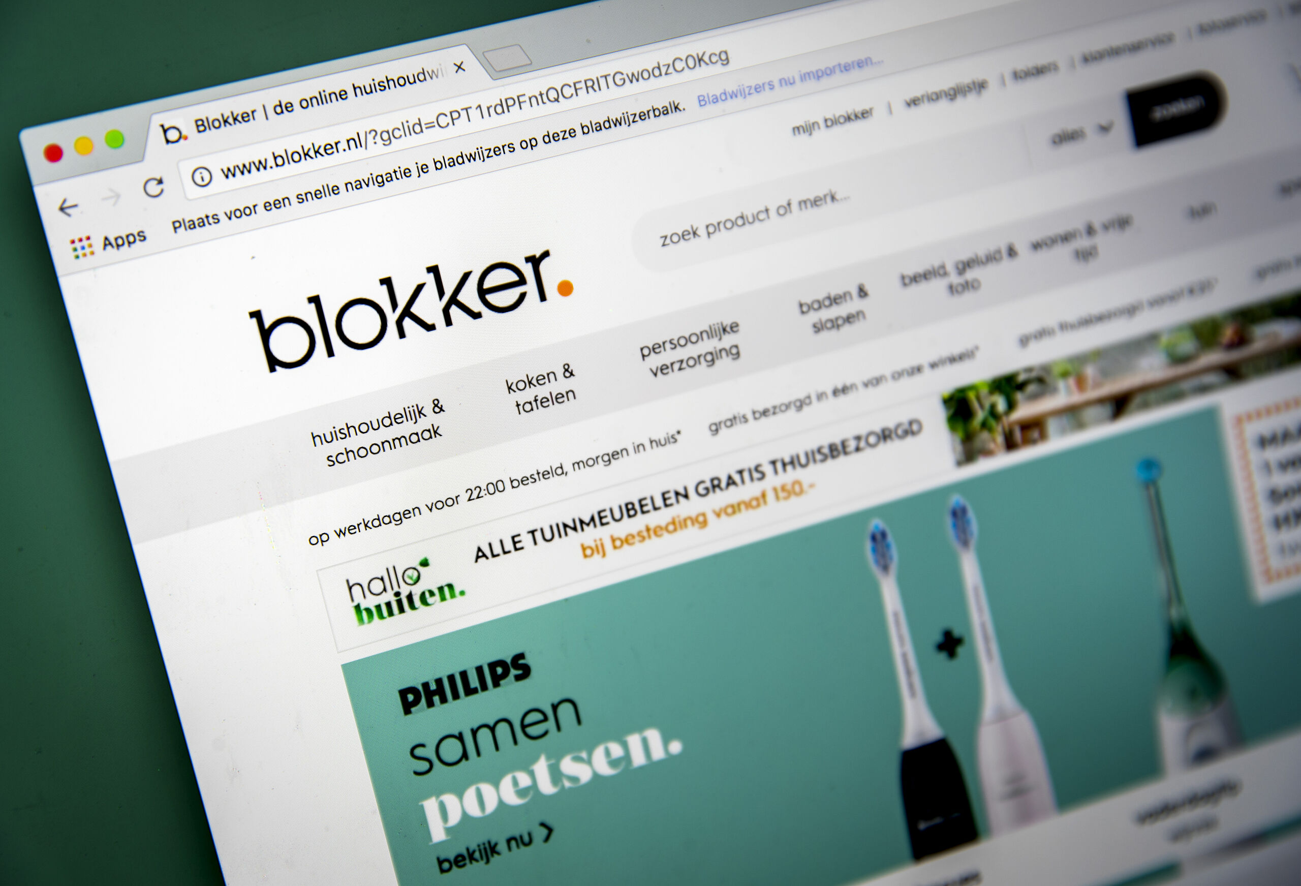 Logo en website van Blokker. 