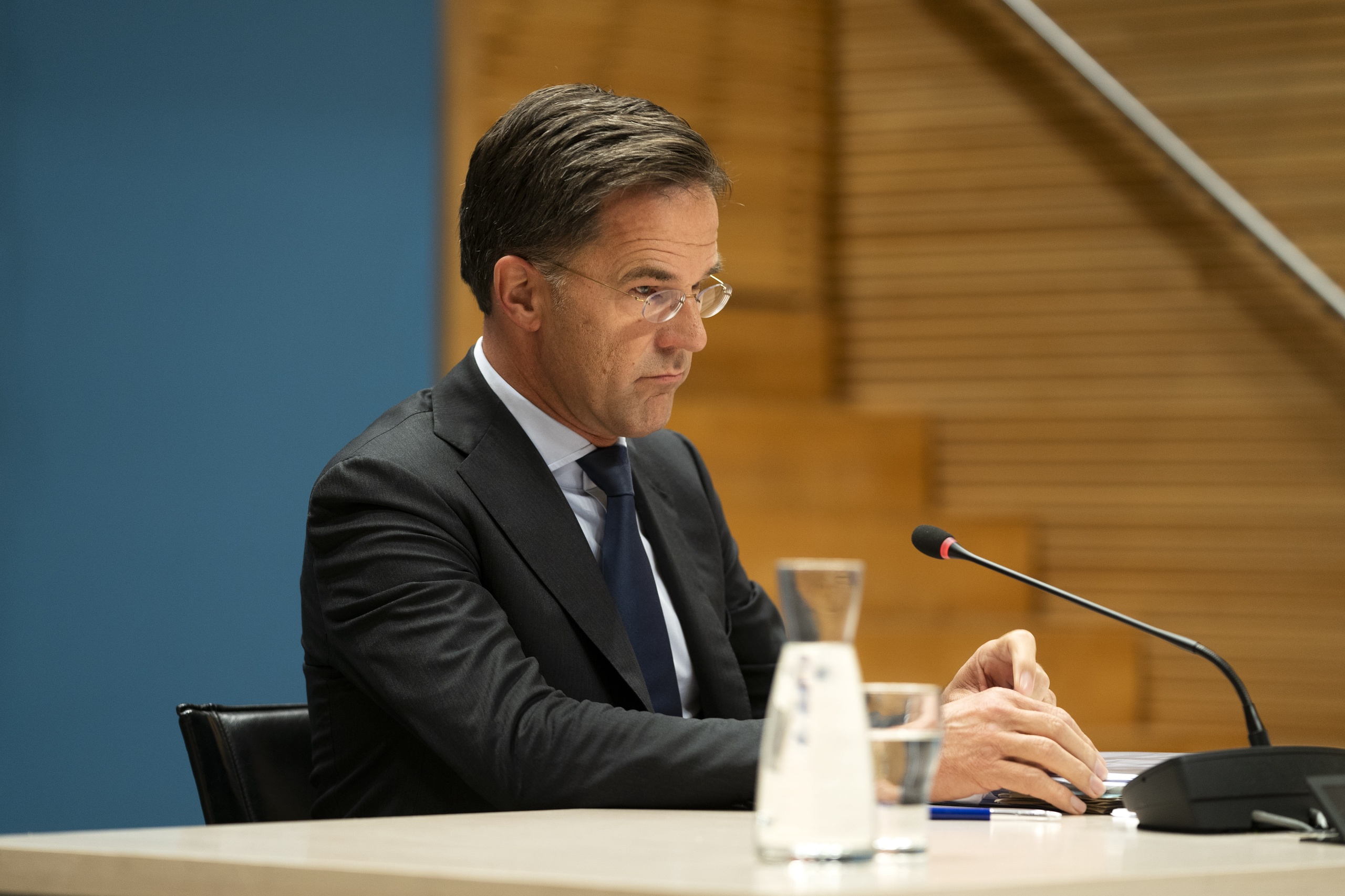 Minister-president Mark Rutte in de Enquetezaal van de Tweede Kamer tijdens een openbaar verhoor van de parlementaire enquêtecommissie aardgaswinning Groningen.