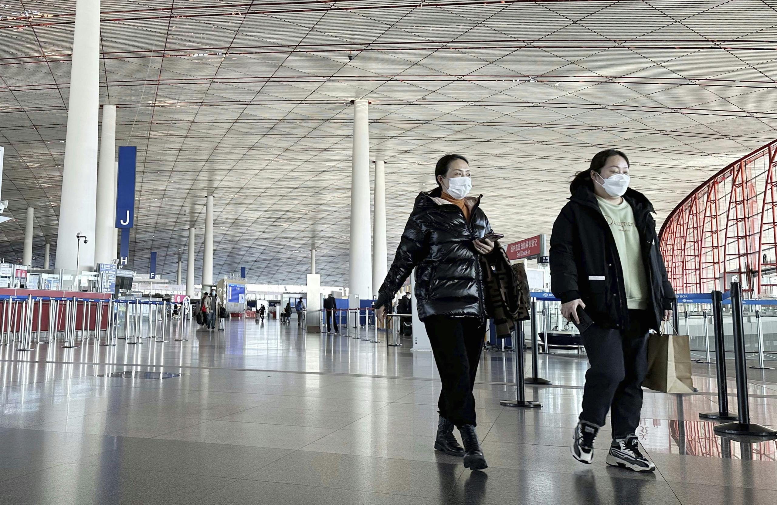 L’Italia introduce misure contro i viaggiatori in Cina;  I Paesi Bassi aspettano