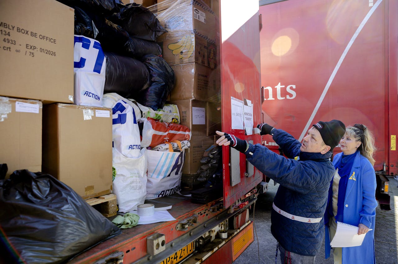 Foto ter illustratie: gedoneerde goederen die richting Oekraïne gaan