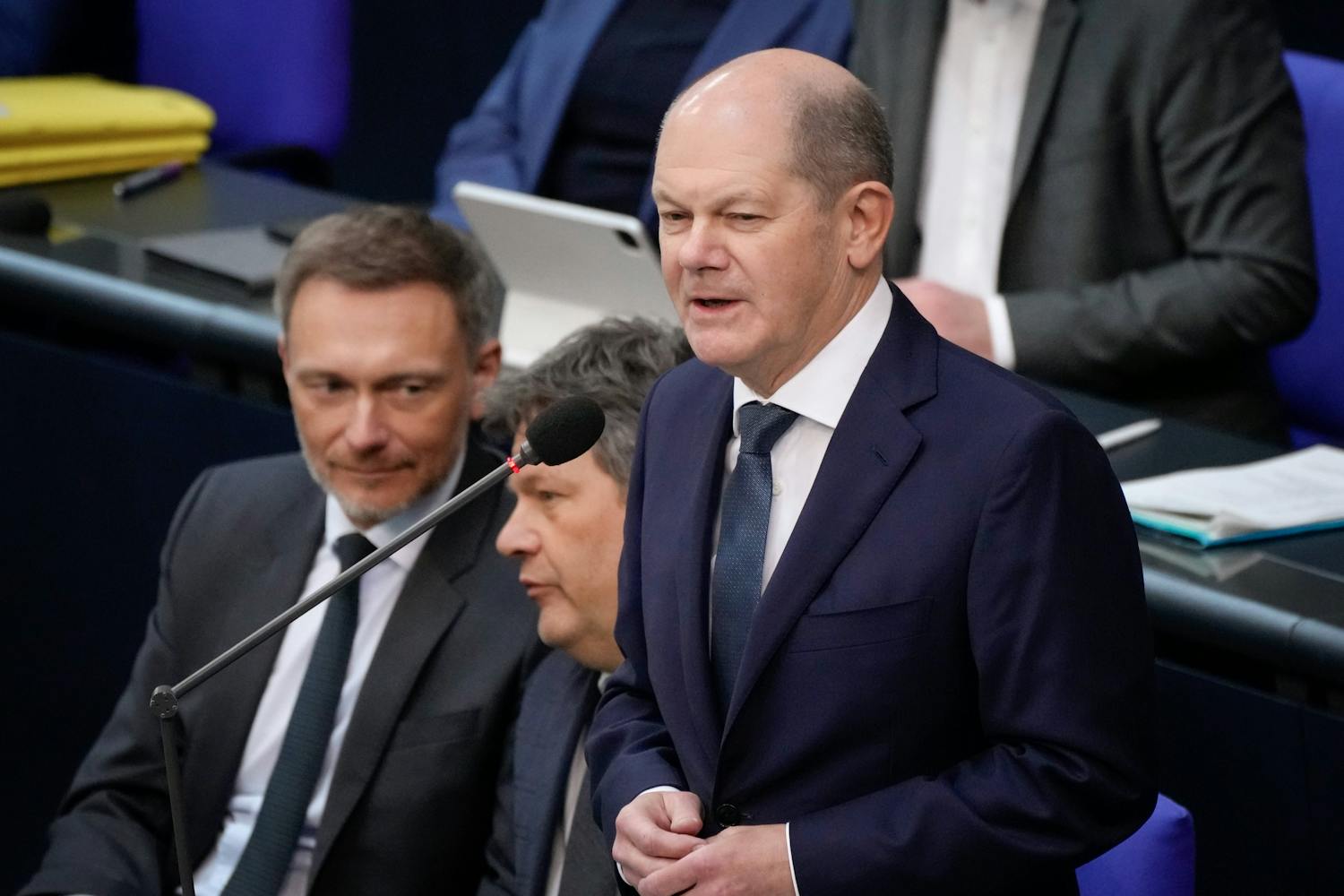 Chaos und Misstrauen im deutschen Kabinett