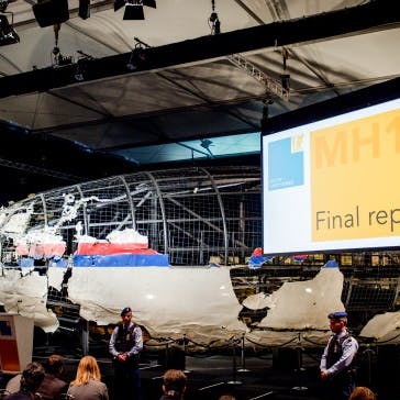 Agent op non-actief vanwege advertentie MH17-spullen