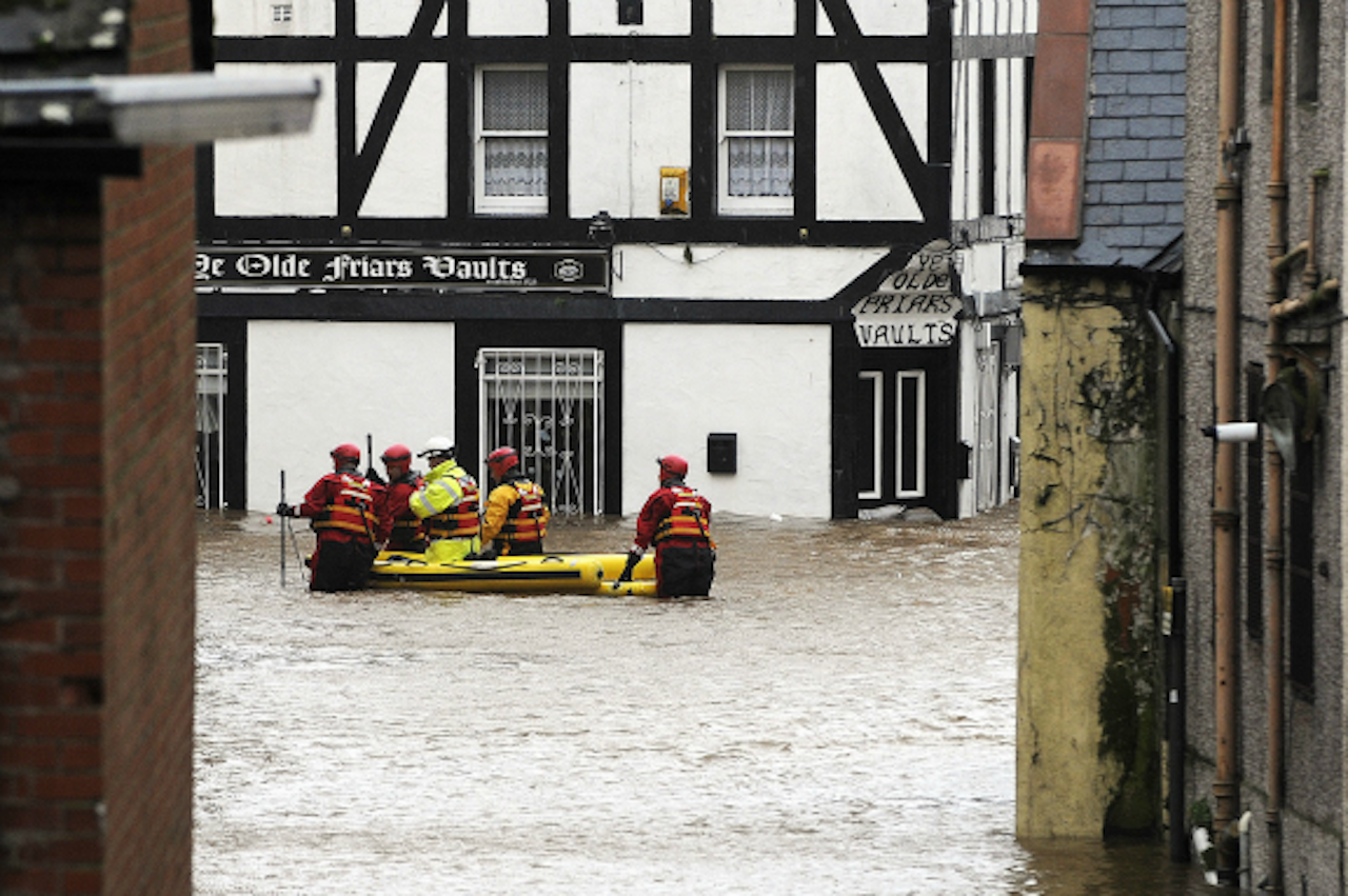 In december raasde storm Frank over Groot Brittannië, waardoor delen van het land onder water stonden (Foto: ANP)