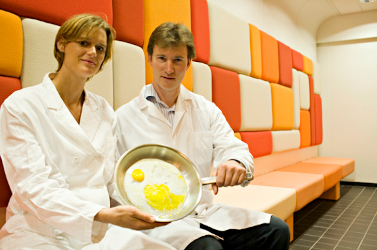 Celbiologe Madelon Maurice van UMC Utrecht en biomoleculair chemicus Stefan Rüdiger van Universiteit Utrecht (Foto: UU)