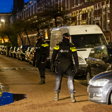 Arrestaties in Rotterdam bij zoektocht naar terreurverdachte