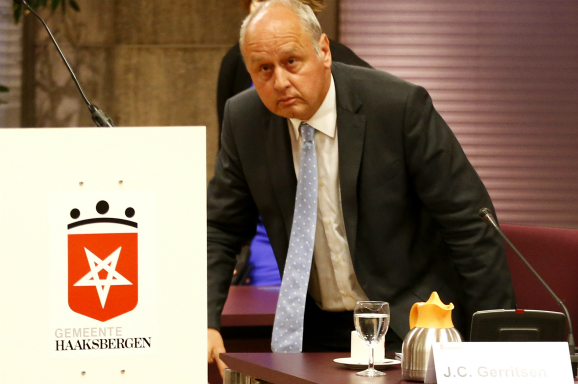 Foto: ANP - De opgestapte burgemeester Gerritsen van Haaksbergen