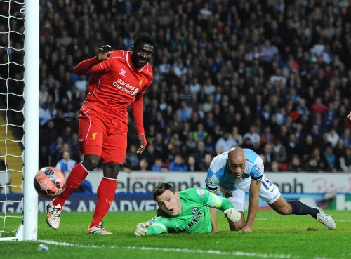 Kolo Toure (L). EPA