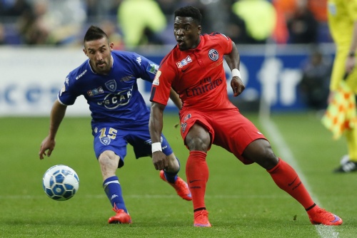 Serge Aurier (R). EPA
