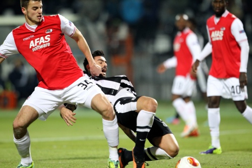 Wesley Hoedt (L). ANP