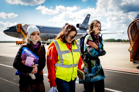 Foto: ANP - Nederlanders landen in Eindhoven