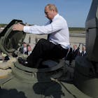 Poetin tank.jpg
