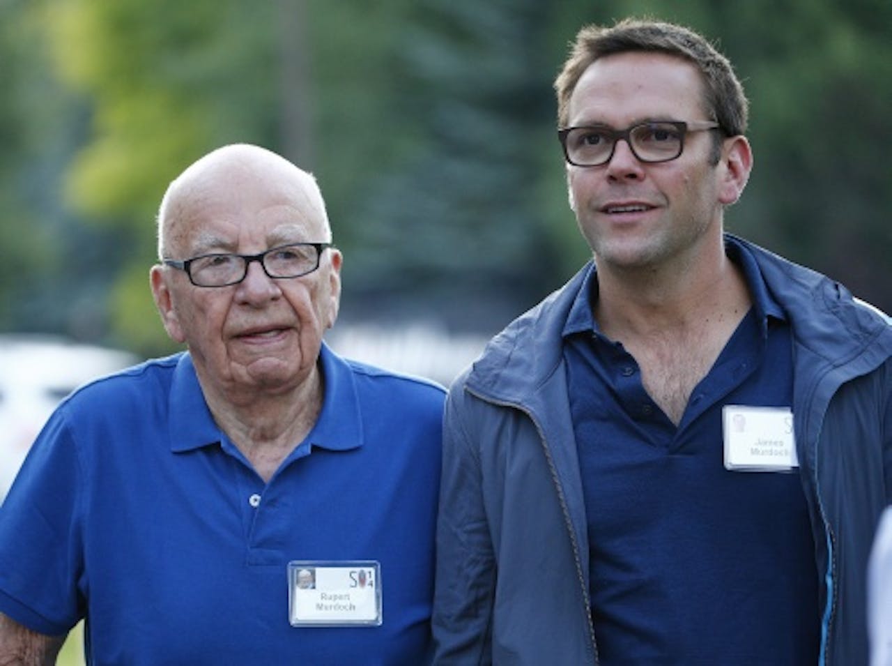 Rupert (L) en James Murdoch. Archieffoto EPA