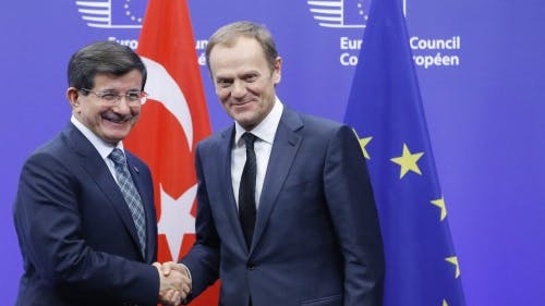 Davutoglu en Tusk. EPA