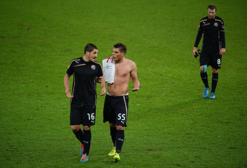 Arijan Ademi (L). EPA