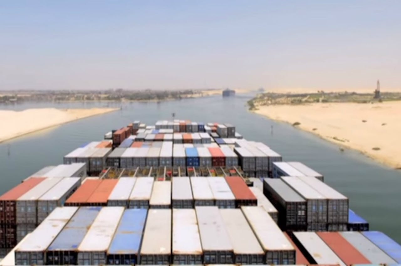 Tweede Suezkanaal Lucratieve Baggerklus Met Grote Risico S Bnr Nieuwsradio